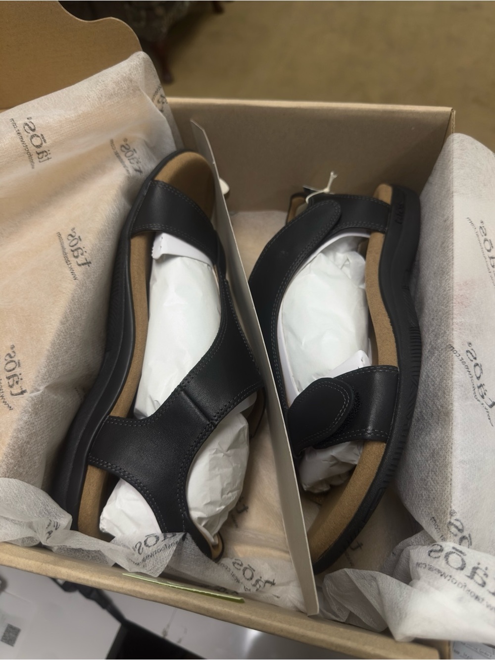 Taos Footwear Black Leather Sandals